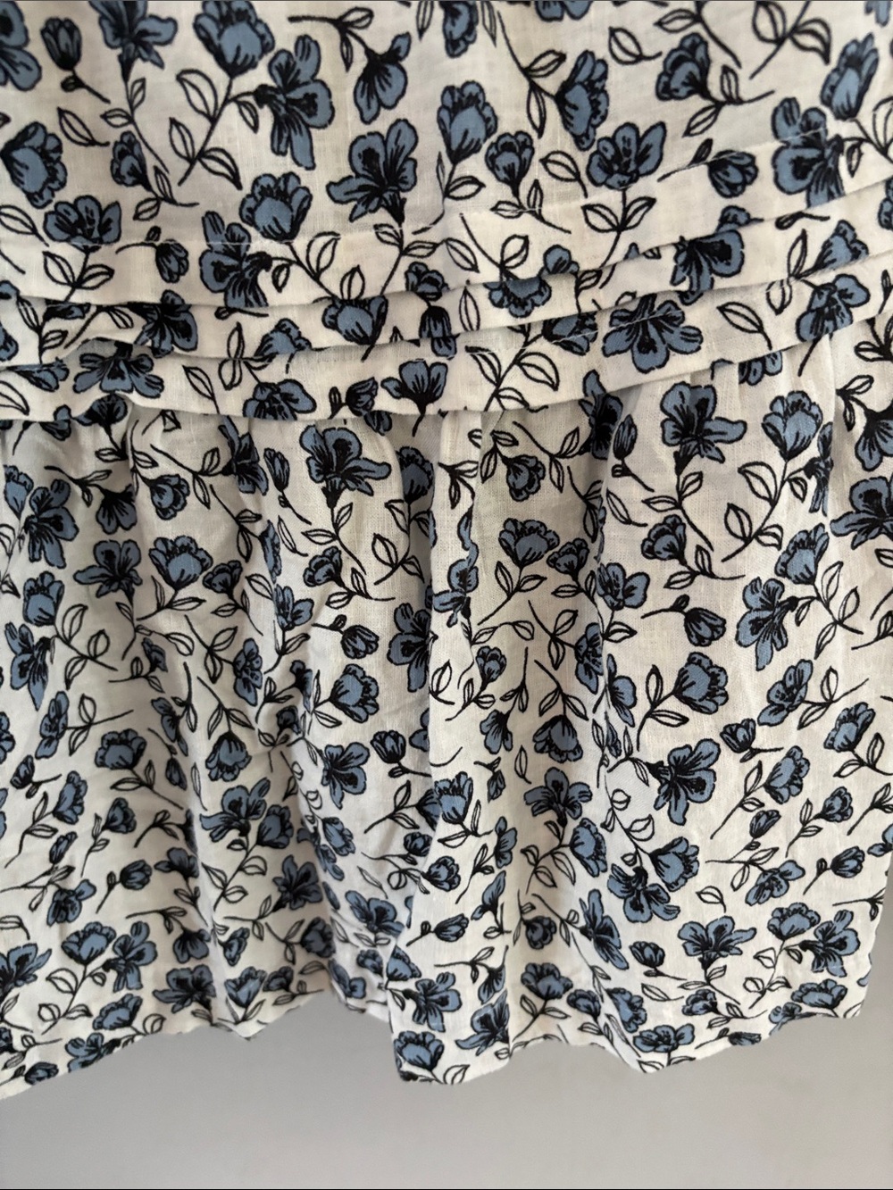 Lucky Brand White Mini Dress with Navy Floral Pattern - Picture 5 of 9